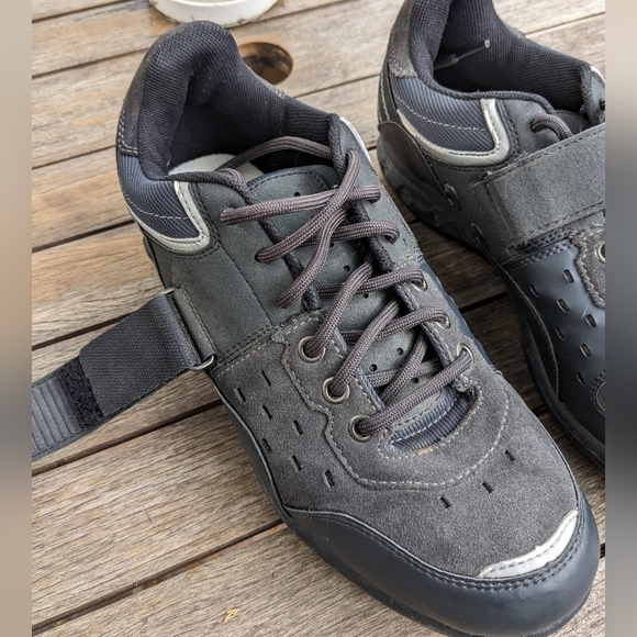 2 For $50! Diadora cycling shoes w cleats mens 8.5 - Picture 6 of 13